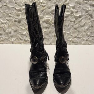 Chic Black Women's western Boots with Buckle Detail